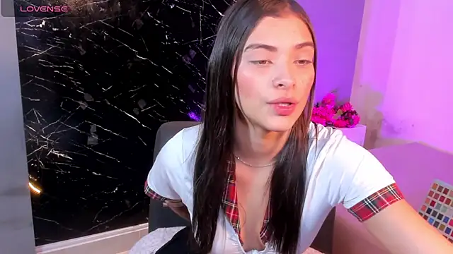 Hannacooper3 online show from 10-23-25, 07:56