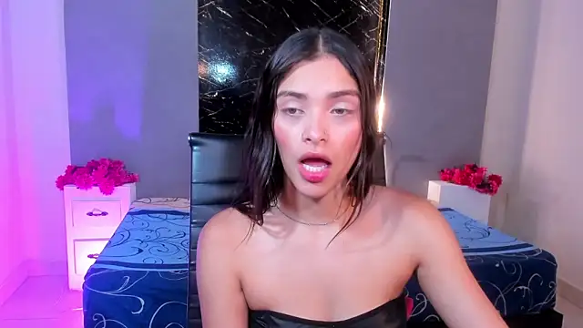 Hannacooper3 online show from 09-23-25, 07:32