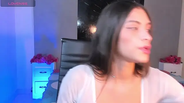 Hannacooper3 online show from 09-12-25, 07:57