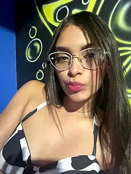 Hannacooper3 online show from 12-03-25, 03:51