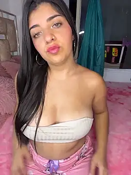 Snapshot of Isaa-Sweet chatting on 11-19-25, 09:31 Isaa-Sweet online show from 11-19-25, 09:31