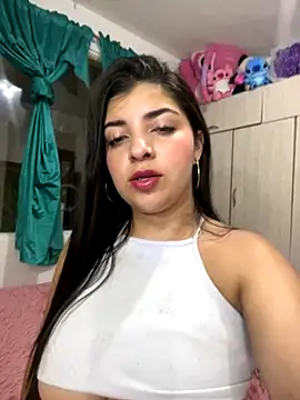 Snapshot of Isaa-Sweet chatting on 10-20-25, 08:20 Isaa-Sweet online show from 10-20-25, 08:20