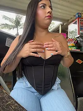 Isaa-Sweet online show from 06-15-26, 03:01