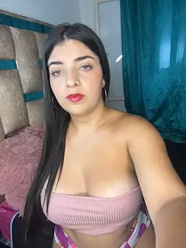 Snapshot of Isaa-Sweet chatting on 02-07-26, 04:04 Isaa-Sweet online show from 02-07-26, 04:04