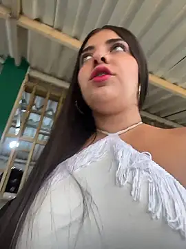 Snapshot of Isaa-Sweet chatting on 01-08-26, 11:38 Isaa-Sweet online show from 01-08-26, 11:38