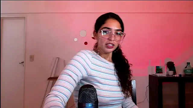 Ariagal online show from 10-14-25, 11:47