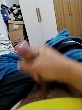 Hiderr online show from 03-03-26, 04:14