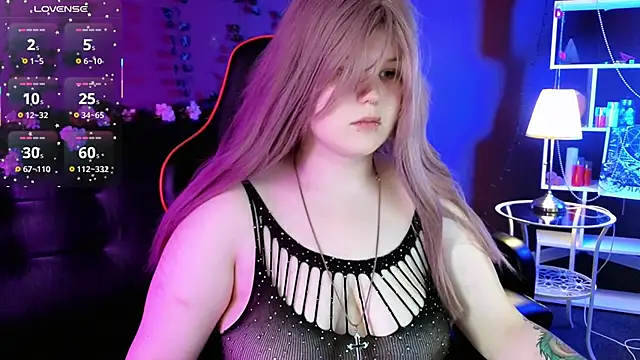 Snapshot of fillisfox_ chatting on 09-18-25, 03:37 fillisfox  online show from 09-18-25, 03:37