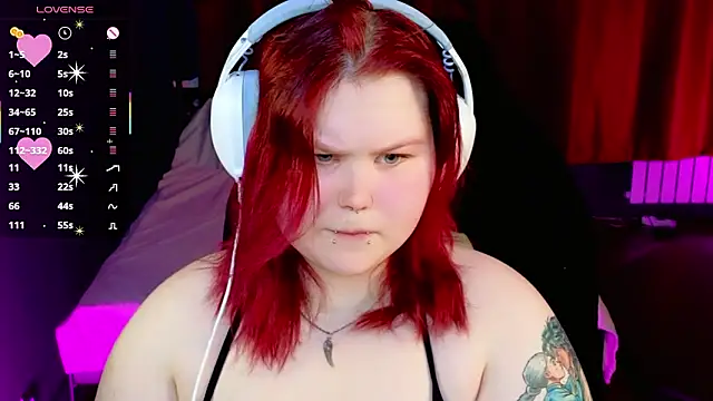 fillisfox  online show from 03-26-26, 04:05