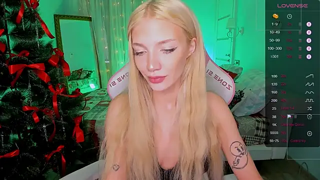 AnyaTaylor  online show from 12-20-25, 06:27