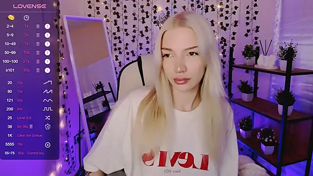 AnyaTaylor  online show from 04-29-26, 02:16