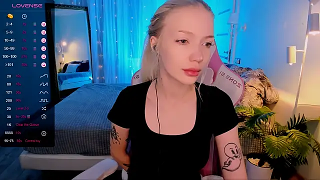 AnyaTaylor  online show from 05-24-26, 02:11