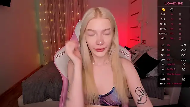 AnyaTaylor  online show from 02-08-26, 02:20