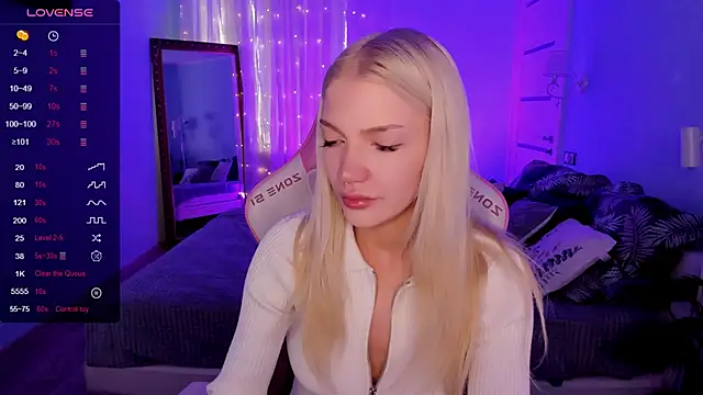 AnyaTaylor  online show from 05-04-26, 02:04