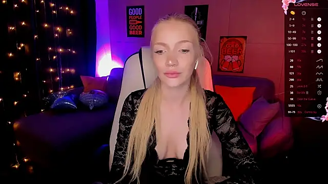 Snapshot of AnyaTaylor_ chatting on 09-29-25, 01:56 AnyaTaylor online show from 09-29-25, 01:56