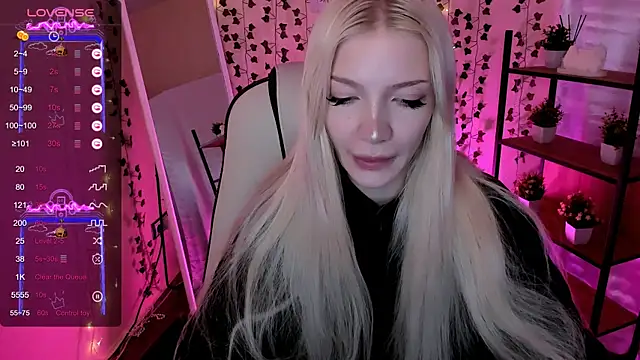 AnyaTaylor  online show from 05-26-26, 02:20