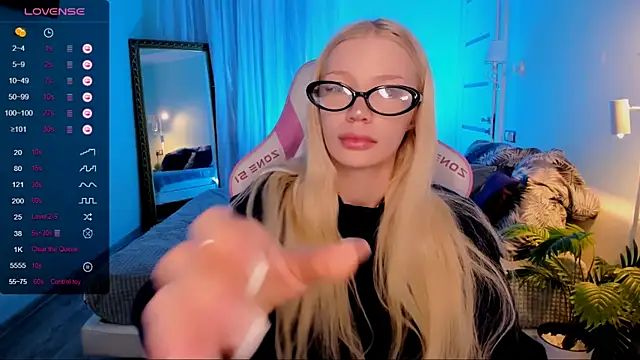 AnyaTaylor  online show from 05-23-26, 02:10