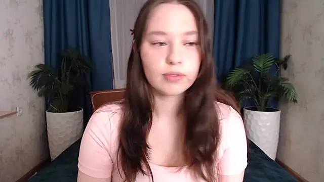 PureLedy online show from 02-10-26, 01:04