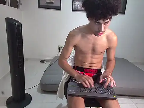 Dollarhot30 online show from 10-31-25, 05:04