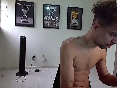 Dollarhot30 online show from 02-25-26, 12:27