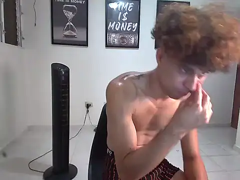 Dollarhot30 online show from 02-13-26, 04:45