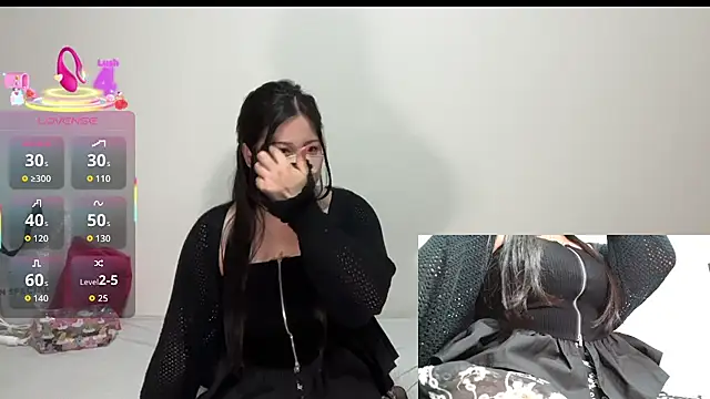 Snapshot of ___momo___0717 chatting on 09-14-25, 11:32 momo 0717 online show from 09-14-25, 11:32