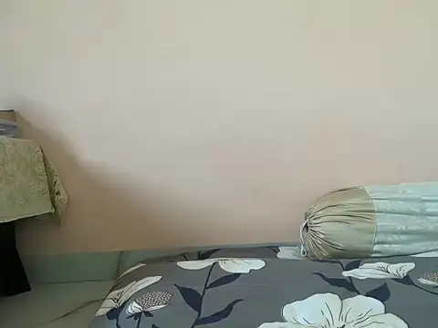 Snapshot of sexyaarsh chatting on 12-14-25, 08:53 sexyaarsh online show from 12-14-25, 08:53