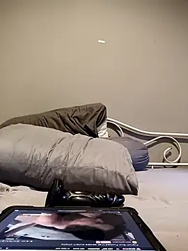 twitshe online show from 01-08-26, 12:05