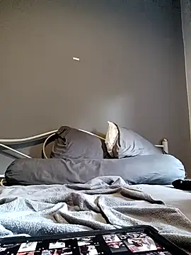 twitshe online show from 01-13-26, 10:41