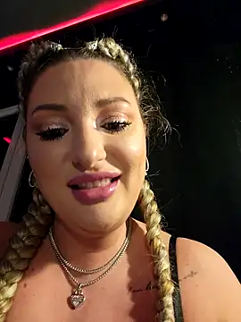 Blondie Sasha online show from 10-03-25, 06:20