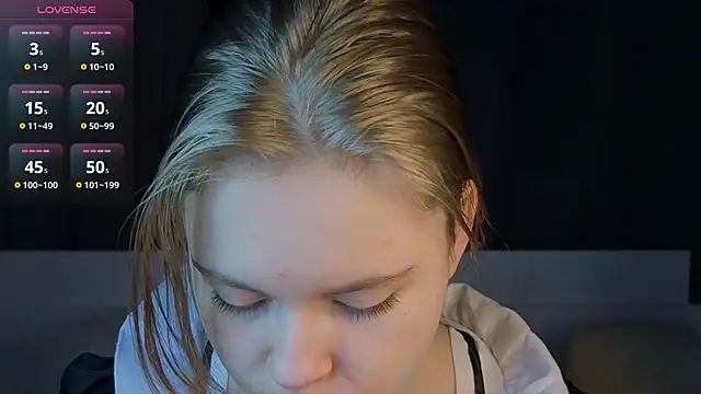 JulietteRain online show from 12-19-25, 06:32