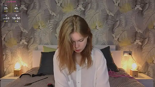 JulietteRain online show from 10-13-25, 04:08