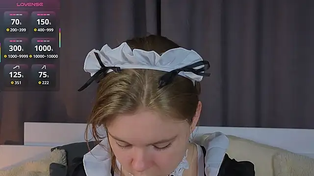 JulietteRain online show from 11-30-25, 05:47