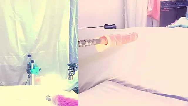  Lia  Stone online show from 03-26-26, 06:39