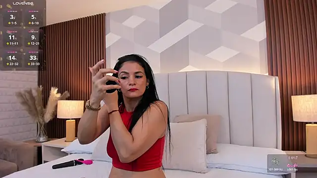 Mommy Naughty online show from 10-29-25, 11:09