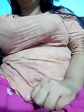 Snapshot of jenyfer709 chatting on 02-24-26, 12:00 jenyfer709 online show from 02-24-26, 12:00