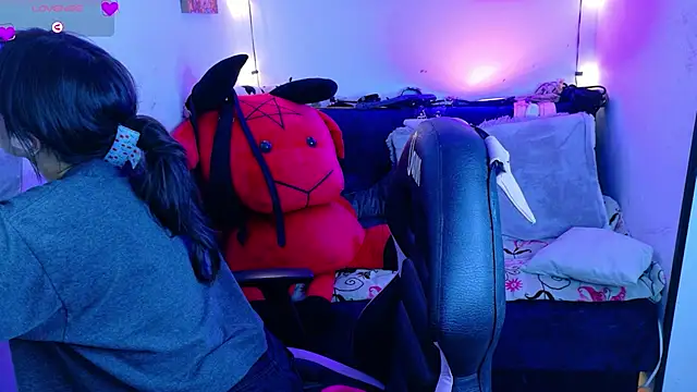 MiaVelvetDoll online show from 09-20-25, 02:00