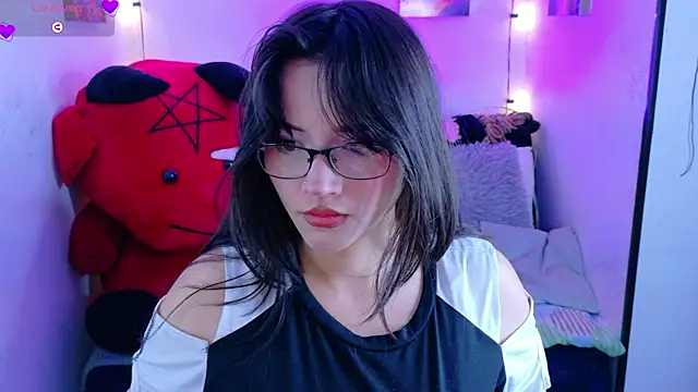 MiaVelvetDoll online show from 09-10-25, 01:43