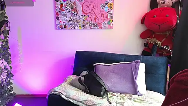 MiaVelvetDoll online show from 04-11-26, 01:59