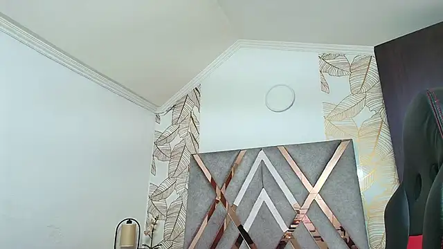 CharlotteSchmidtt online show from 11-13-25, 11:25