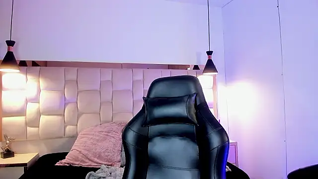 EmmaStonns online show from 03-24-26, 01:11