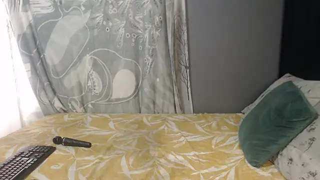 SEXYHUGEASS21 online show from 11-18-25, 07:11