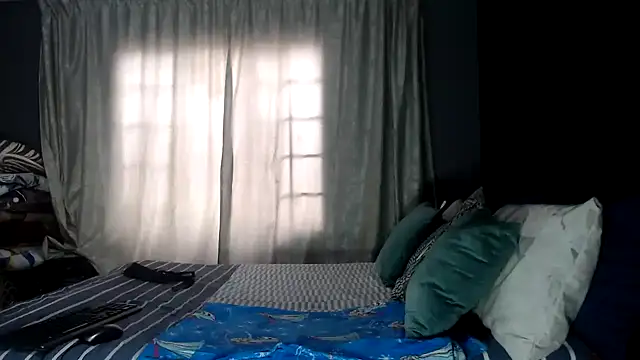SEXYHUGEASS21 online show from 09-10-25, 06:34
