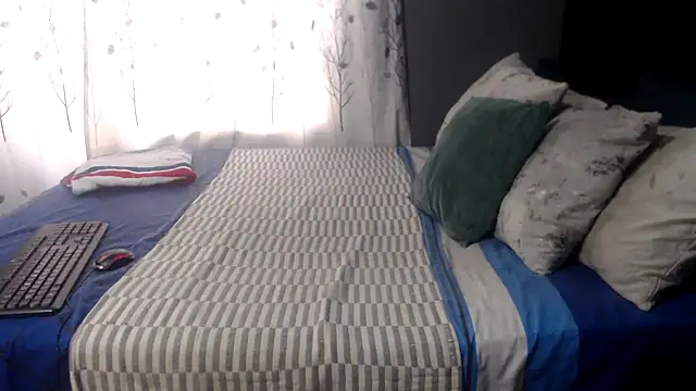 SEXYHUGEASS21 online show from 10-20-25, 07:42