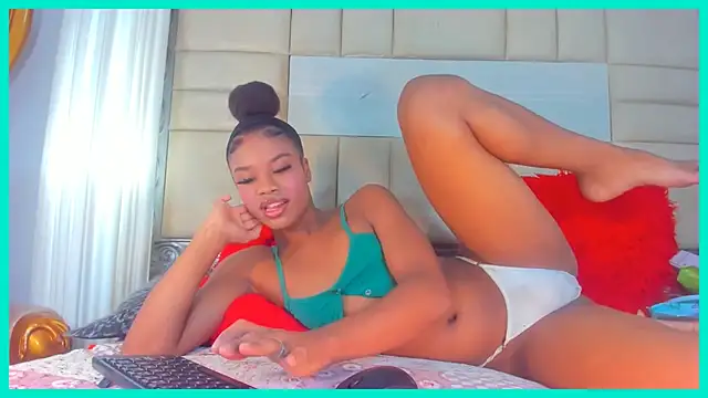 Snapshot of EbonyWildYou chatting on 09-08-25, 03:44 EbonyWildYou online show from 09-08-25, 03:44