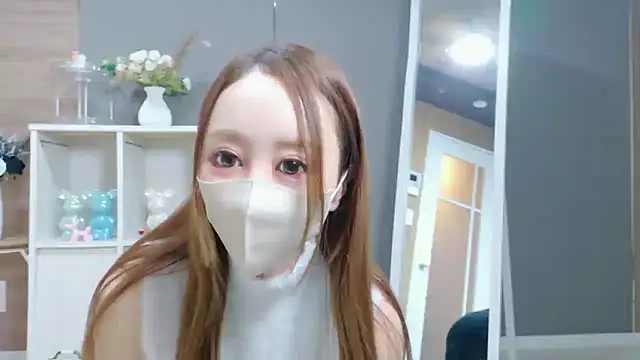 Snapshot of Xoxo__RUKA__xoxO chatting on 09-24-25, 12:44 Xoxo  RUKA  xoxO online show from 09-24-25, 12:44