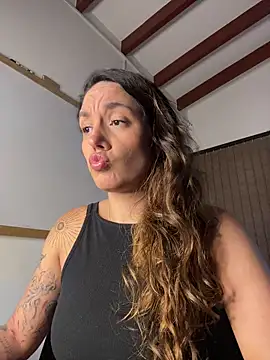 Sophia House  online show from 11-18-25, 10:02