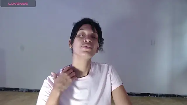 DonnaDidiamantti online show from 11-29-25, 04:07