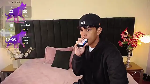 jhos padill online show from 10-25-25, 01:23