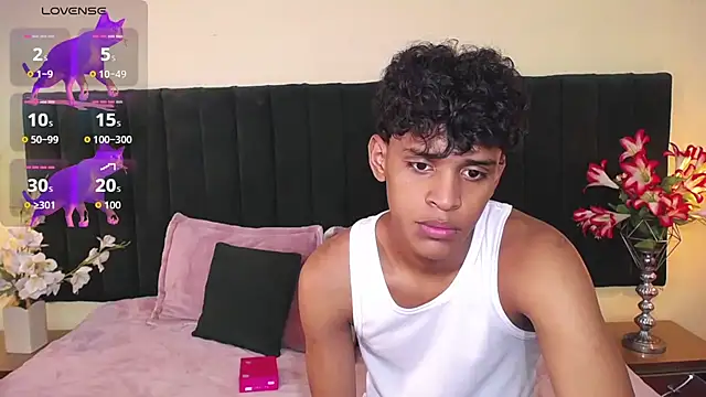 jhos padill online show from 10-27-25, 01:23